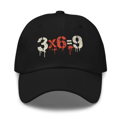 Schwarzes 3x6=9 Cap im minimalistischen Streetwear Style