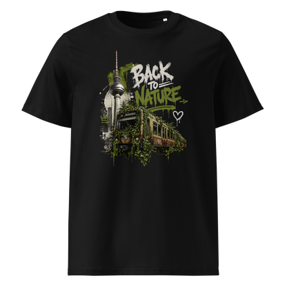 Schwarzes T-Shirt mit Fernsehturm und zugewachsener S-Bahn mit den Worten Back to Nature im Streetart Style