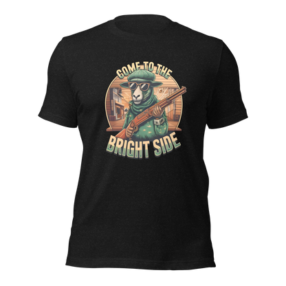 Heather schwarzes Unisex T-Shirt mit Schaf das Shotgun hält und Come to the Bright Side Schriftzug