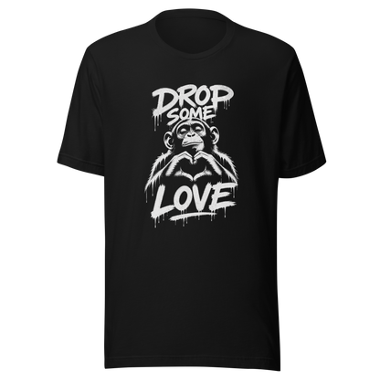 Schwarzes T-Shirt mit Affen der Herz formt und Drop some Love Schriftzug im Streetart style