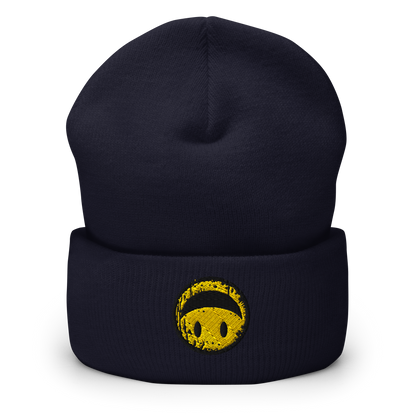 Navy Beanie mit gelbem Smiley das auf dem Kopf steht bestickt