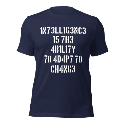 Navy Unisex T-Shirt mit Intelligence is the Ability to Change mit Zahlen statt Buchstaben
