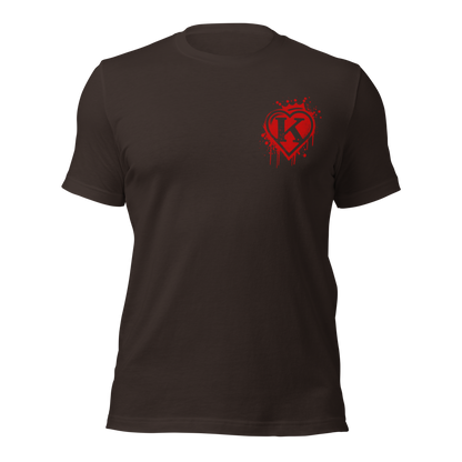 Braunes Unisex T-Shirt mit rotem Graffitiherz mit Krone und K in der Mitte