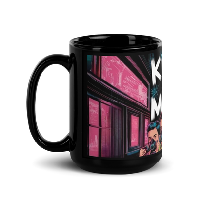 Linke Seitenansicht Schwarze Tasse mit Kinder an die Macht Schriftzug und Kindern mit Gasmasken