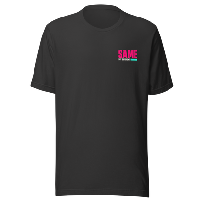 Dunkelgraues Partnerlook Unisex T-Shirt mit pinkem SAME but different Schriftzug