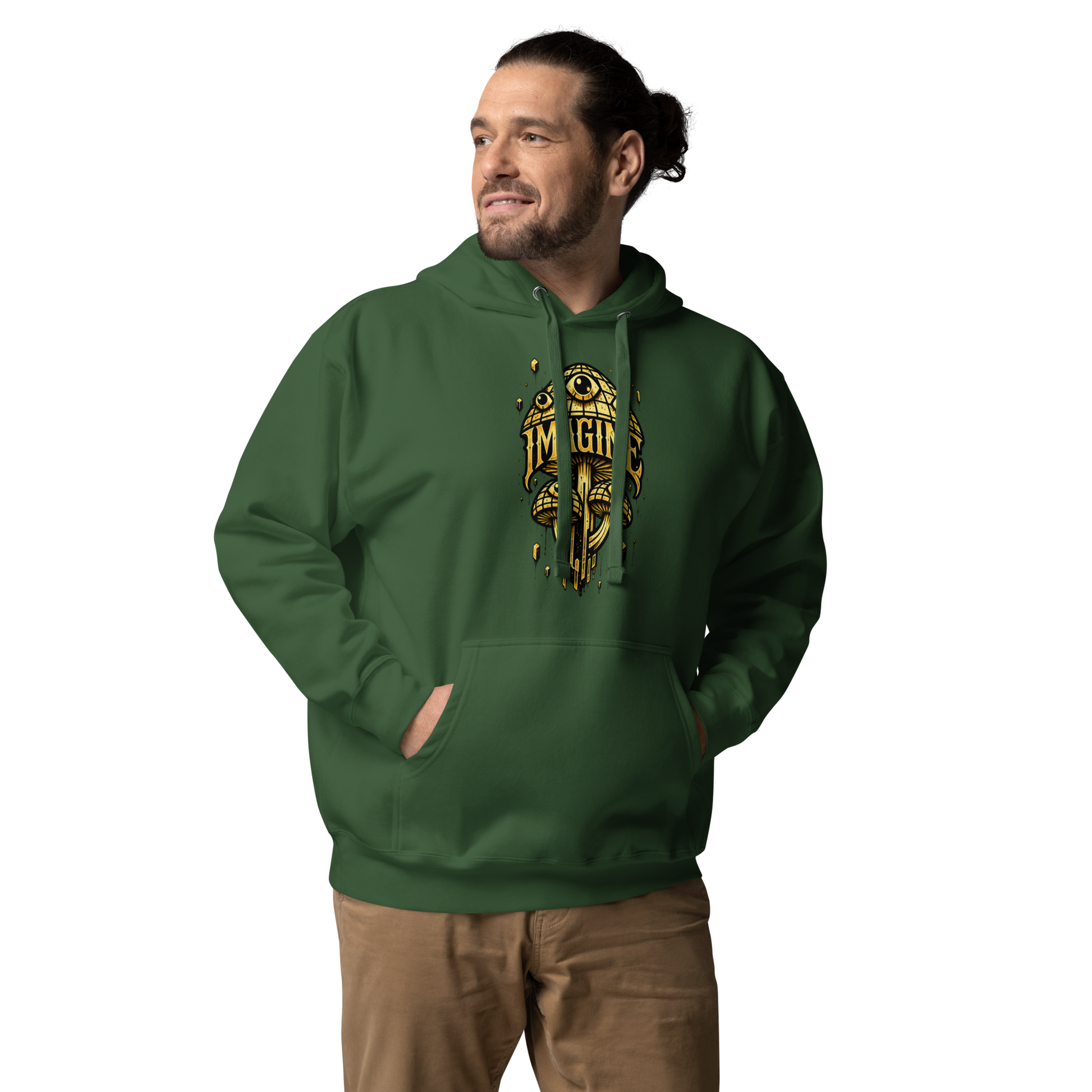 Mann trägt Waldgrünen farbenden Hoodie mit goldenen Pilzen mit Augen bedruckt und dem Schriftzug Imagine